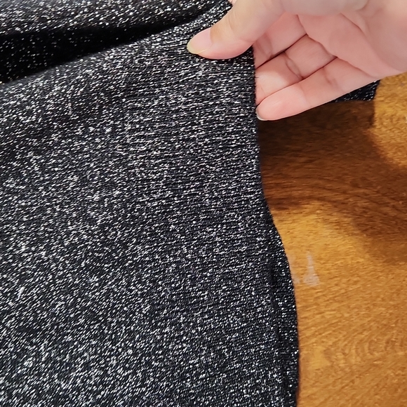 Sweater - Picture 8 of 8